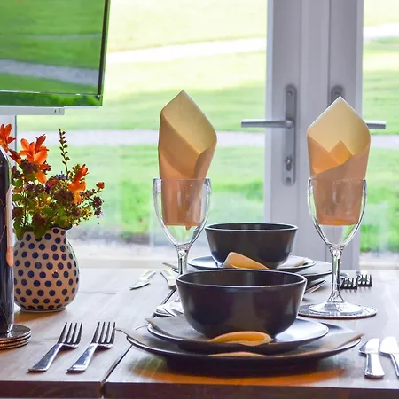 بيت للعطل Curlew